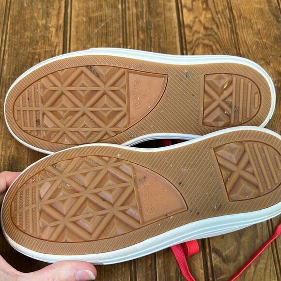 Women’s or kids Converse White canvas lug sole Sneakers Classic Low-Top Design - Picture 5 of 6